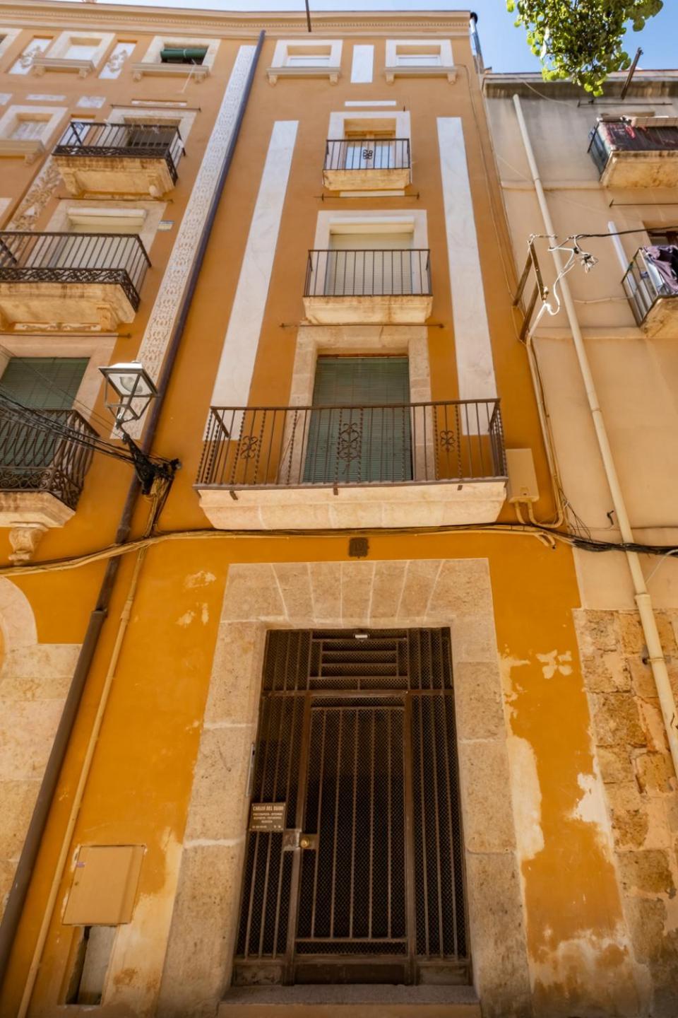 Apartamento En El Corazon De Tarragona. Planta Baja Con Patio. Экстерьер фото