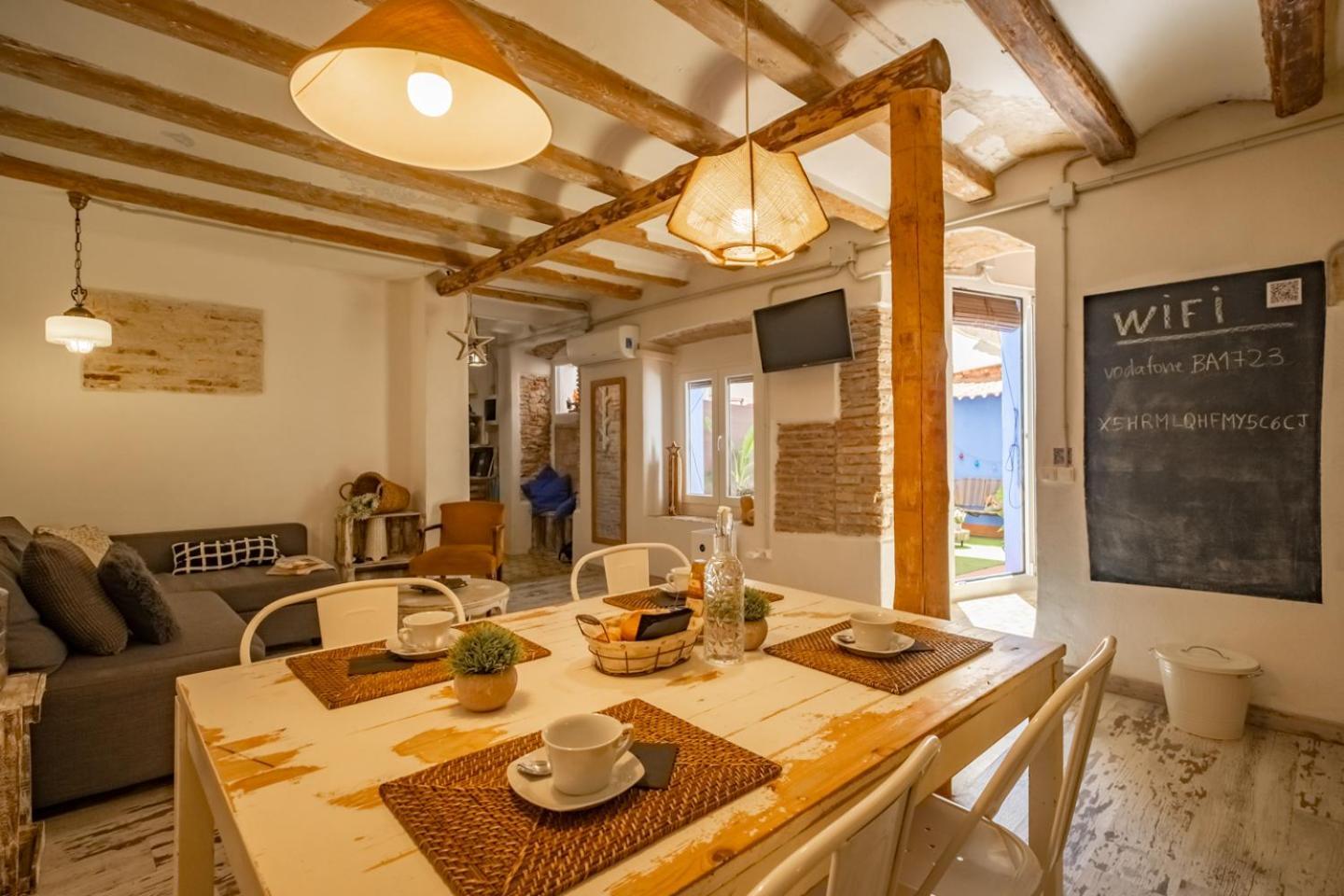 Apartamento En El Corazon De Tarragona. Planta Baja Con Patio. Экстерьер фото