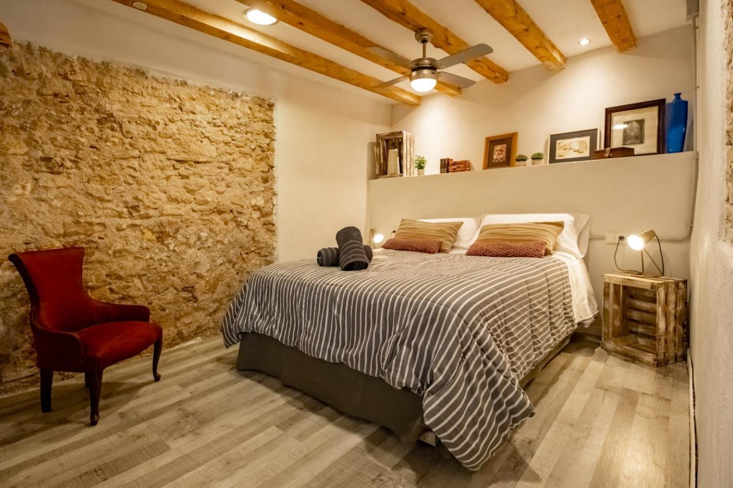 Apartamento En El Corazon De Tarragona. Planta Baja Con Patio. Экстерьер фото